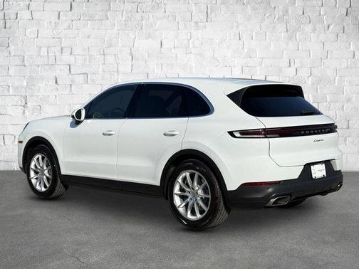 2024 Porsche Cayenne Base