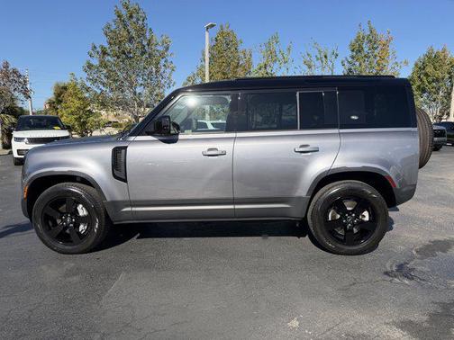 2024 Land Rover Defender 110 P400 S