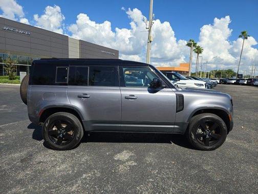 2024 Land Rover Defender 110 P400 S