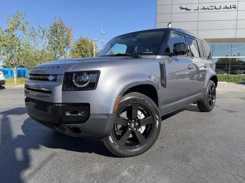 2024 Land Rover Defender 110 P400 S