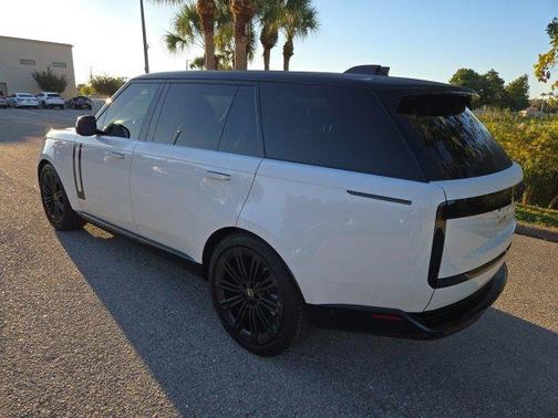 2023 Land Rover Range Rover P400 SE