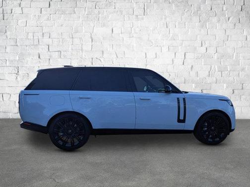 2023 Land Rover Range Rover P400 SE