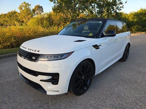 2025 Land Rover Range Rover Sport SE