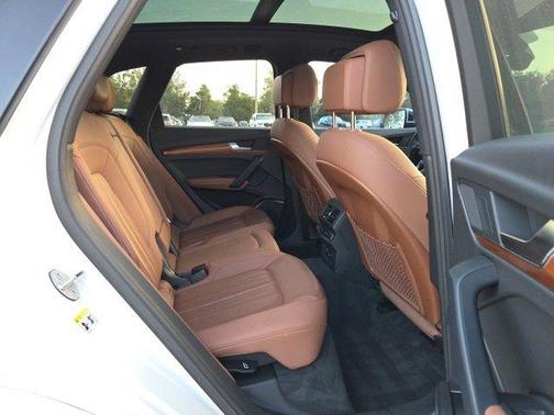 2021 Audi Q5 45 Premium Plus