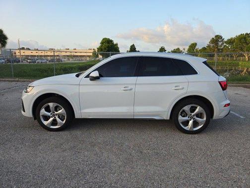 2021 Audi Q5 45 Premium Plus