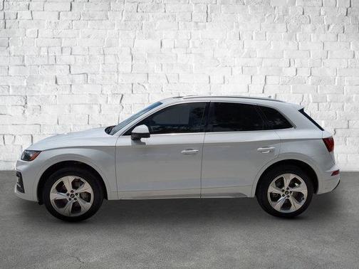 2021 Audi Q5 45 Premium Plus