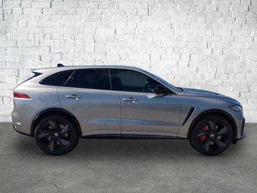 2025 Jaguar F-PACE SVR P550 AWD Automatic