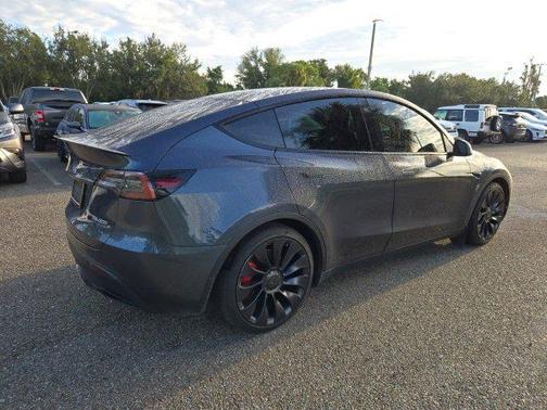 2022 Tesla Model Y Performance Dual Motor All-Wheel Drive