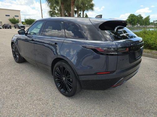 Varesine Blue Metallic 2026 Land Rover Range Rover Velar P250 SE R-Dynamic