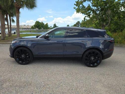 Varesine Blue Metallic 2026 Land Rover Range Rover Velar P250 SE R-Dynamic