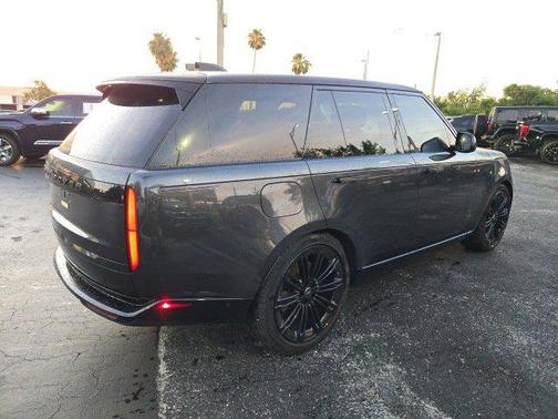 2024 Land Rover Range Rover P530 Autobiography