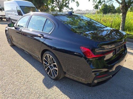 2022 BMW 750 i xDrive