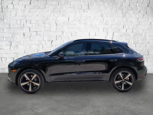 2024 Porsche Macan Base