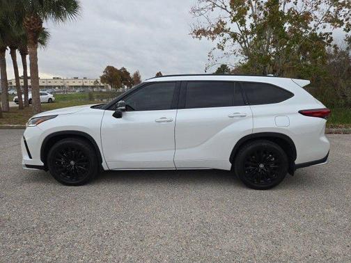 2023 Toyota Highlander XSE