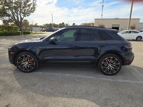 2022 Porsche Macan S