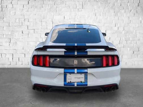 2018 Ford Shelby GT350 Base