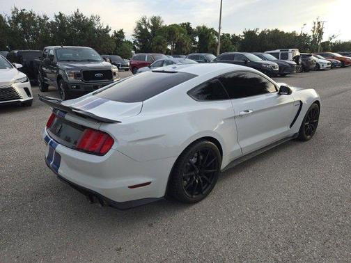 2018 Ford Shelby GT350 Base