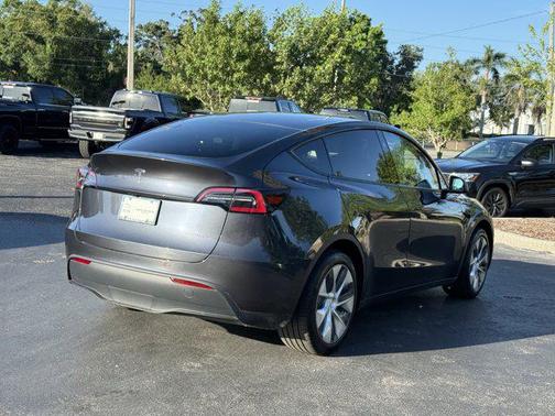 2024 Tesla Model Y Long Range Dual Motor All-Wheel Drive