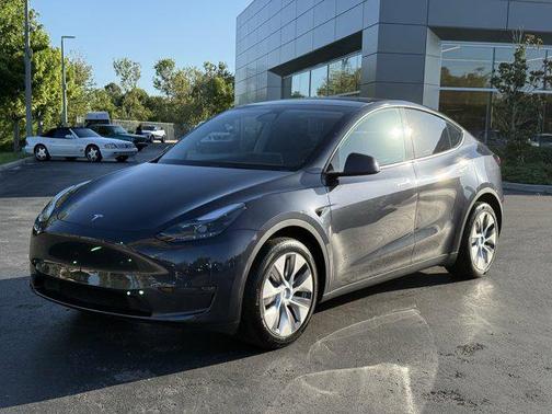 2024 Tesla Model Y Long Range Dual Motor All-Wheel Drive