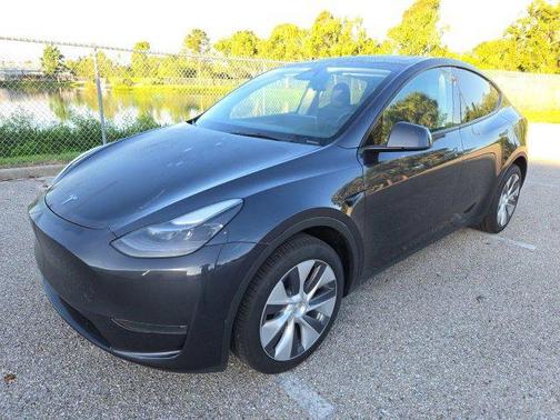 2024 Tesla Model Y Long Range Dual Motor All-Wheel Drive