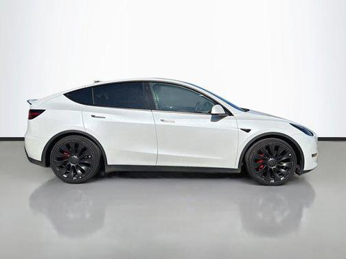 2022 Tesla Model Y Performance Dual Motor All-Wheel Drive