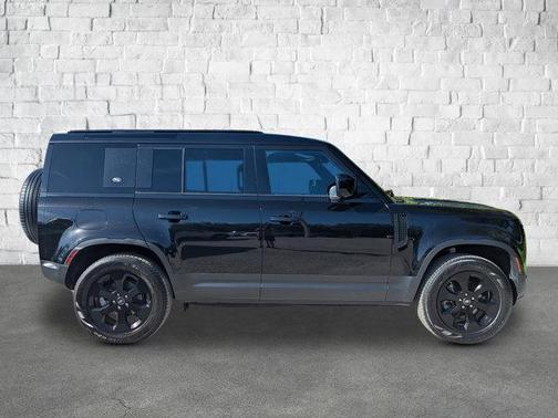 2023 Land Rover Defender 110 S