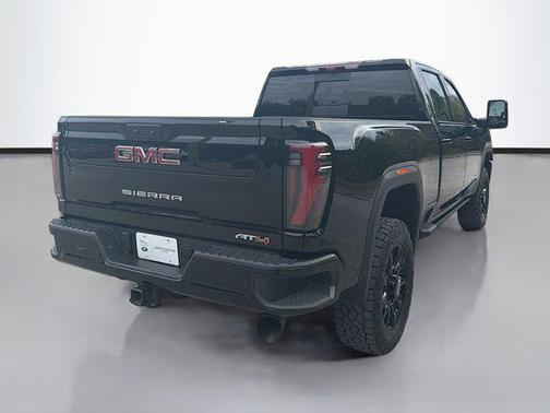 2025 GMC Sierra 2500 AT4