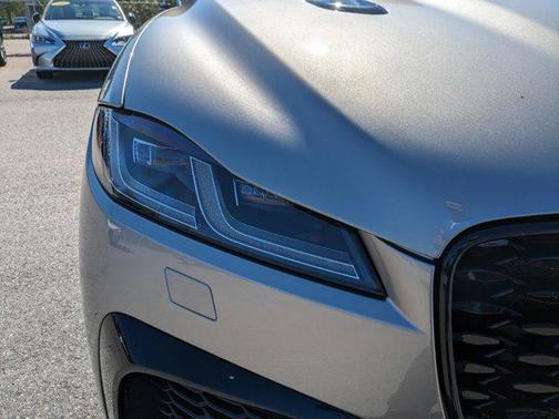 2025 Jaguar F-PACE SVR P550 AWD Automatic