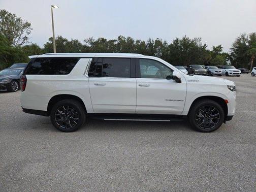 2023 Chevrolet Suburban 2WD High Country