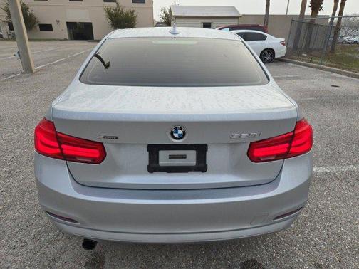 2018 BMW 320 i