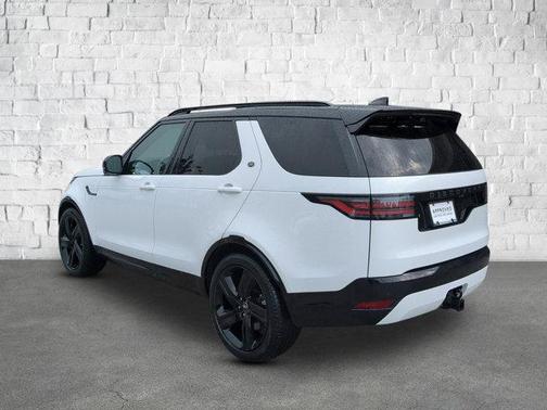 2024 Land Rover Discovery P360 Dynamic SE