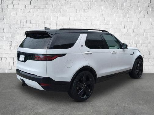 2024 Land Rover Discovery P360 Dynamic SE