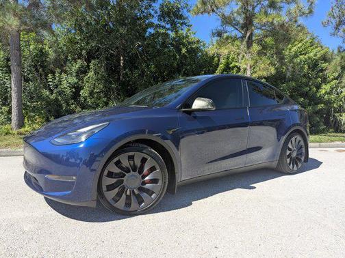 2023 Tesla Model Y Performance Dual Motor All-Wheel Drive