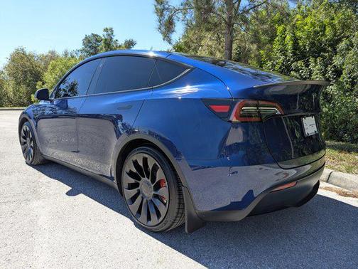 2023 Tesla Model Y Performance Dual Motor All-Wheel Drive