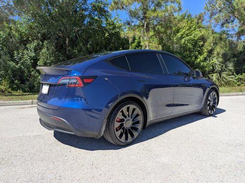 2023 Tesla Model Y Performance Dual Motor All-Wheel Drive