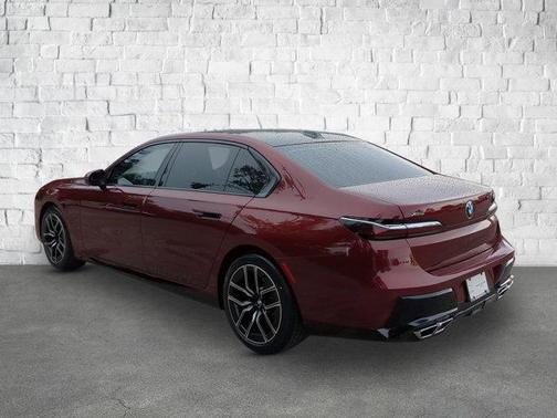 2023 BMW 760 i xDrive