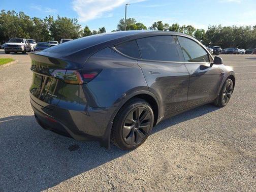 2025 Tesla Model Y Long Range Dual Motor All-Wheel Drive