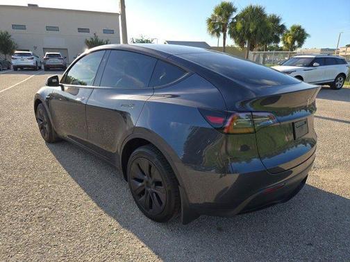 2025 Tesla Model Y Long Range Dual Motor All-Wheel Drive