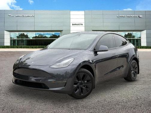 2025 Tesla Model Y Long Range Dual Motor All-Wheel Drive