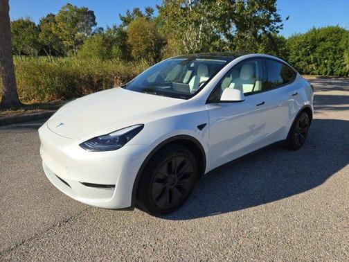2025 Tesla Model Y Long Range Dual Motor Rear-Wheel Drive
