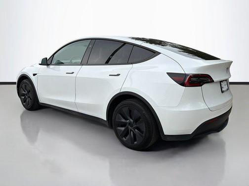 2025 Tesla Model Y Long Range Dual Motor Rear-Wheel Drive
