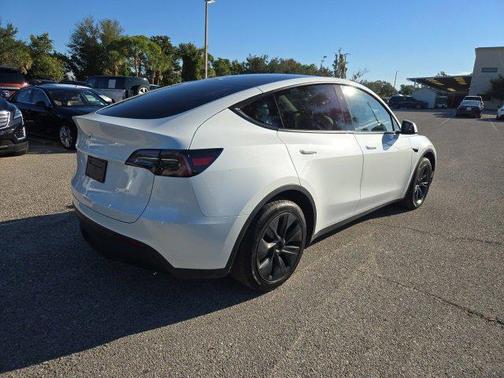 2025 Tesla Model Y Long Range Dual Motor Rear-Wheel Drive