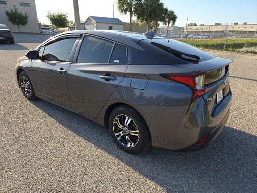 2022 Toyota Prius LE