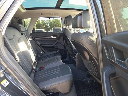 2021 Audi Q5 45 Prestige