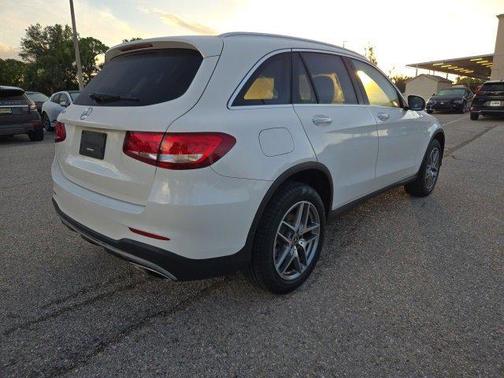 2018 Mercedes-Benz GLC 300 Base