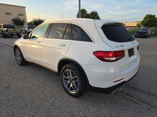 2018 Mercedes-Benz GLC 300 Base