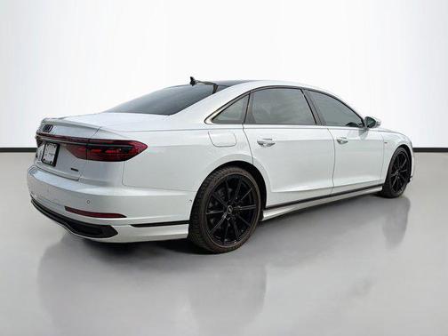 2022 Audi A8 L 55 TFSI quattro Tiptronic
