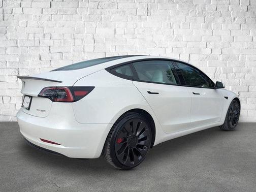 2023 Tesla Model 3 Performance