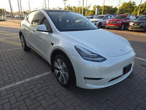 2023 Tesla Model Y Long Range Dual Motor All-Wheel Drive
