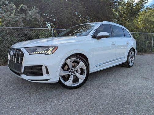 2021 Audi Q7 55 Prestige